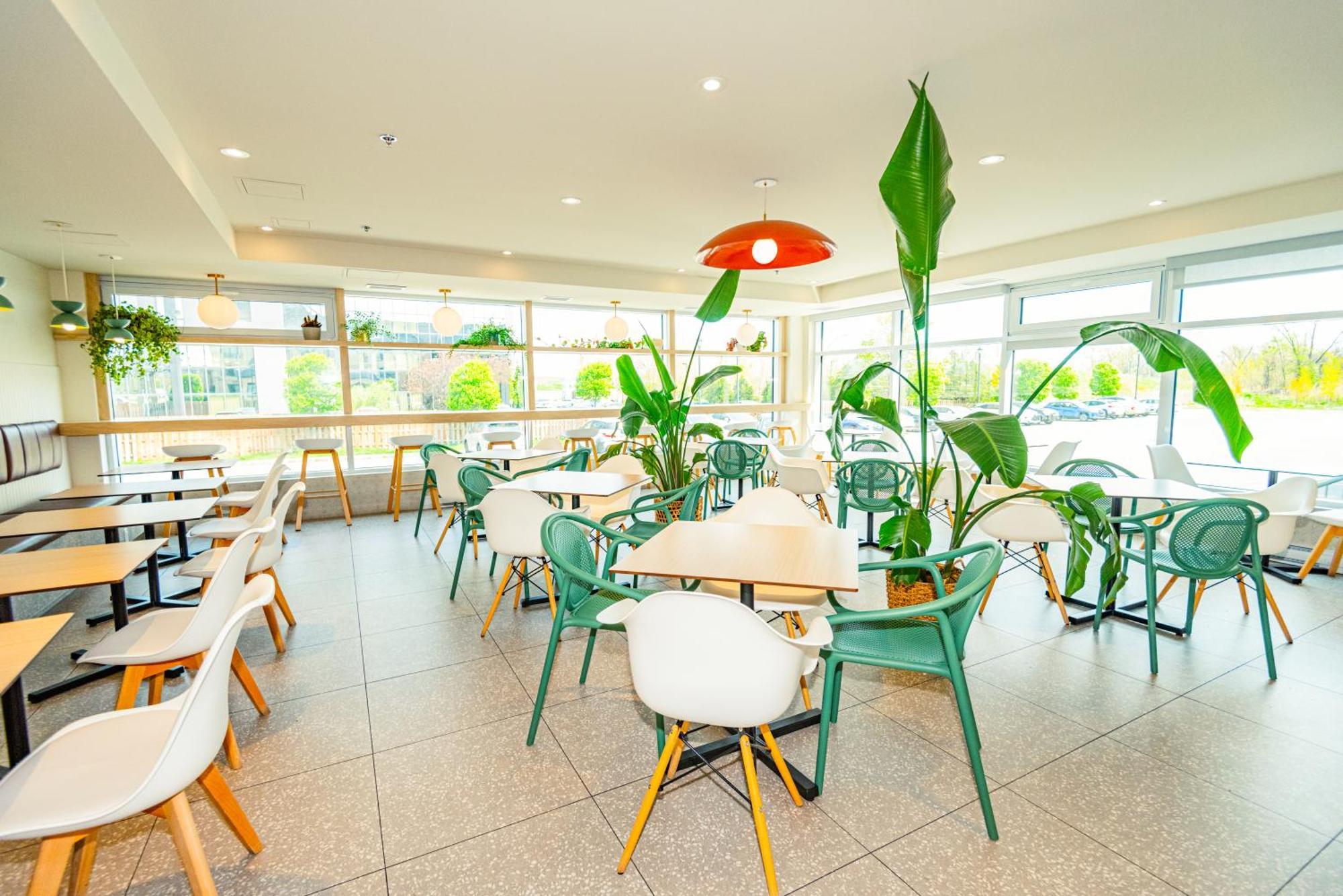 Hotel Brossard Eksteriør bilde